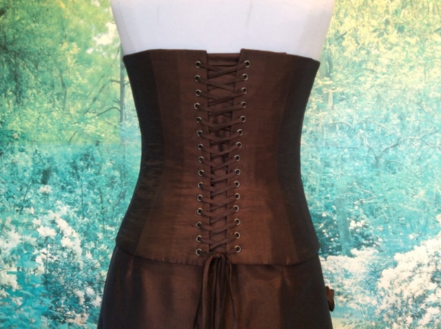 Robe bustier longue rebrodée de perles #4