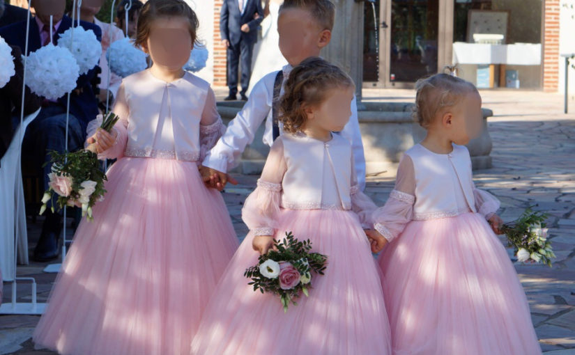 Robe de cortège en tulle et broderie perlée pailletée